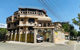 Hotel Empire Palace, Near Fateh Sagar Lake